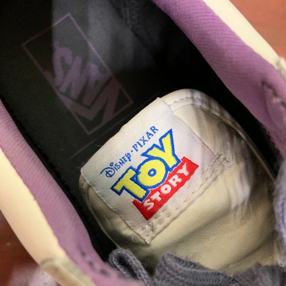 Vans Old Skool x Disney Pixar Toy Story Buzz Lightyear Low Top Men 9 Women 10.5 - Picture 2 of 9